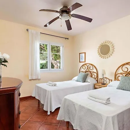 4 Bedroom Villa, Pool, 500m To Beach, Cala En Blanes Villa Cala'N Blanes (Menorca)