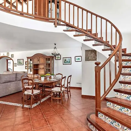 4 Bedroom Villa, Pool, 500m To Beach, Cala En Blanes *