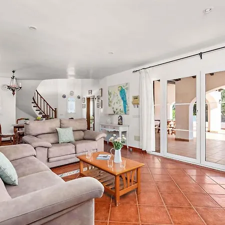 4 Bedroom Villa, Pool, 500m To Beach, Cala En Blanes