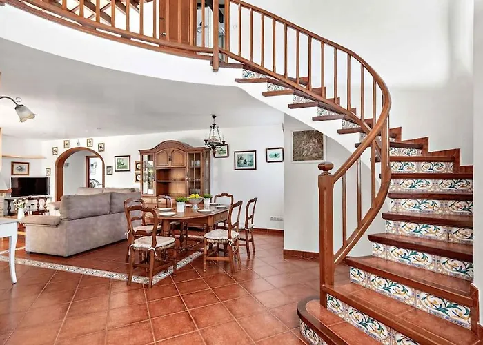 4 Bedroom Villa, Pool, 500m To Beach, Cala En Blanes *