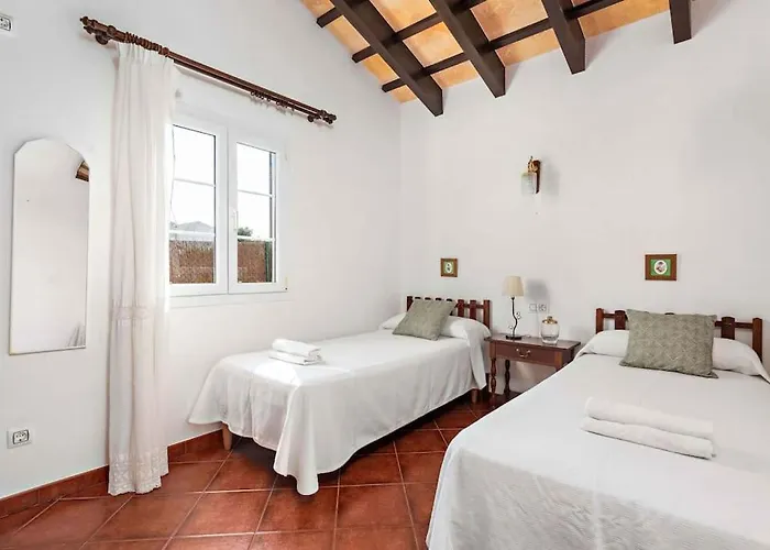 4 Bedroom Villa, Pool, 500m To Beach, Cala En Blanes *