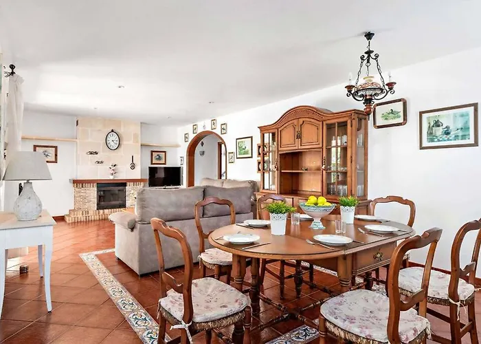 4 Bedroom Villa, Pool, 500m To Beach, Cala En Blanes * Cala'N Blanes (Menorca)